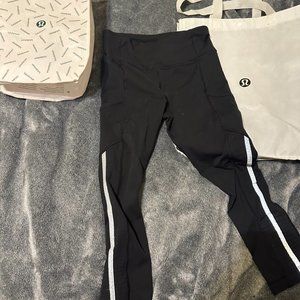 Lululemon crop leggings with reflective stripe - 4